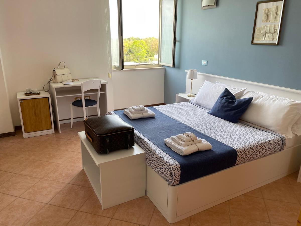 Gatto Bianco Casalabate 3* Lecce