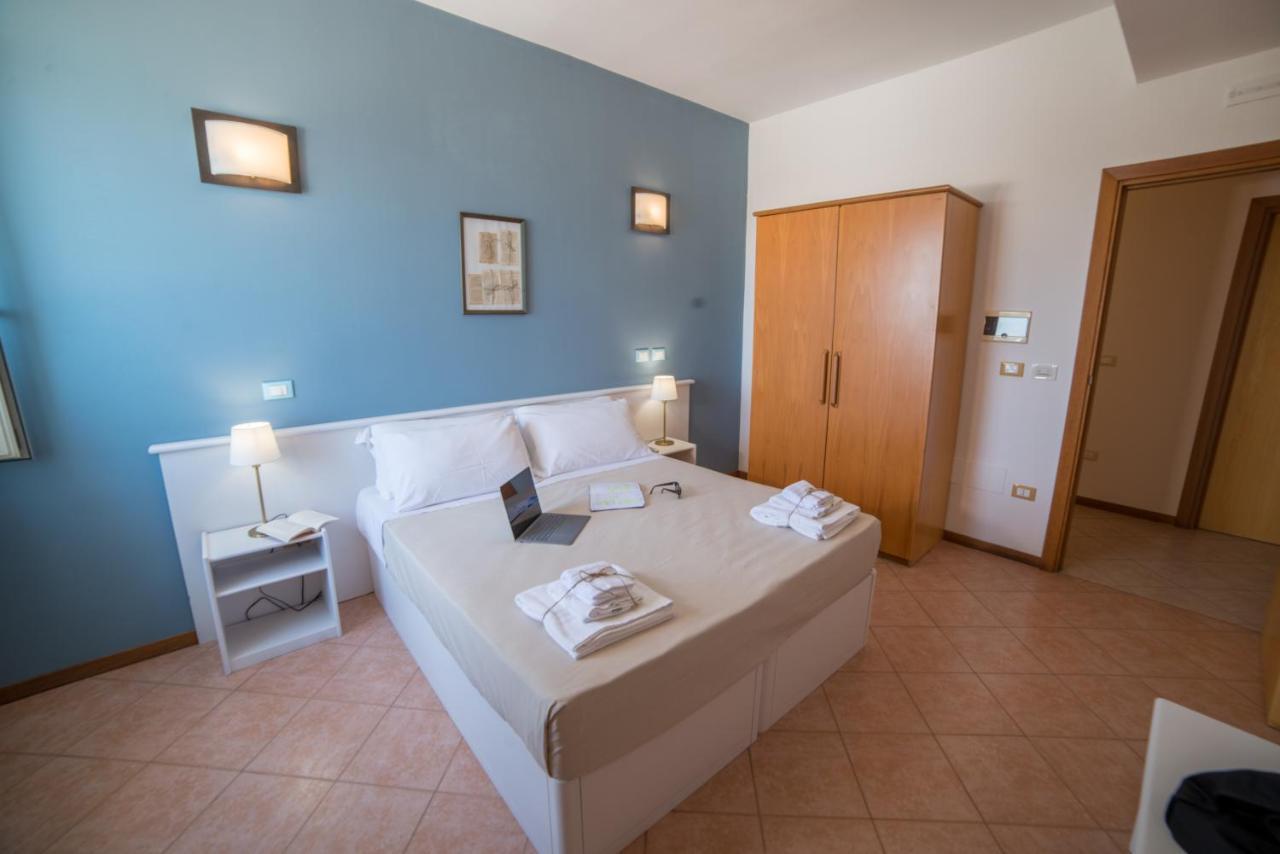 Gatto Bianco Casalabate 3* Lecce