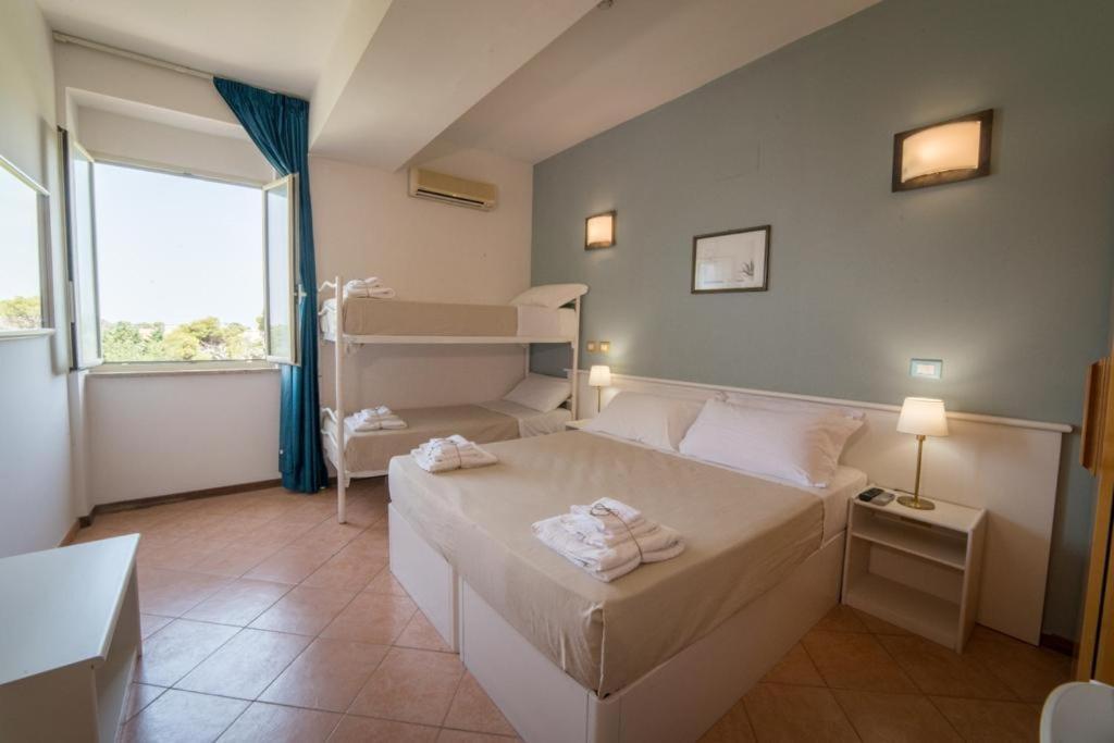 Gatto Bianco Casalabate 3* Lecce